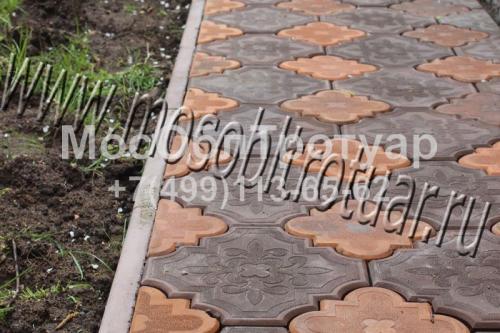 Фото укладки тротуарной плитки Краковский клевер двух цветов в Щелково - слайд 5